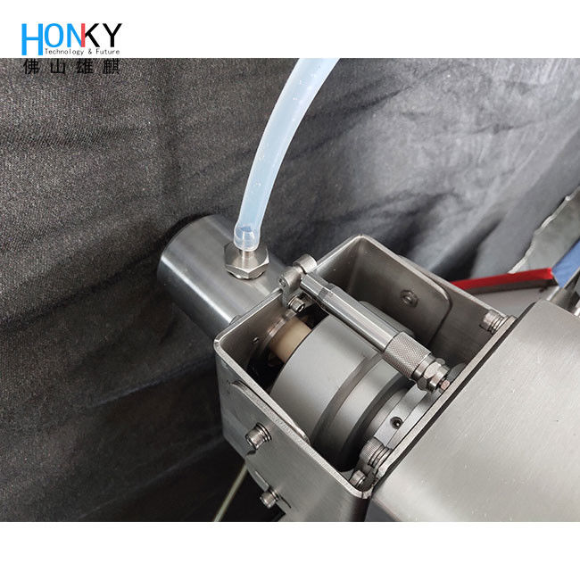 Tipo de escritorio automático completo 40BPM 2ml máquina de llenado y tapado de tubos de reactivo con sistema de brazo robótico para el llenado de reactivo