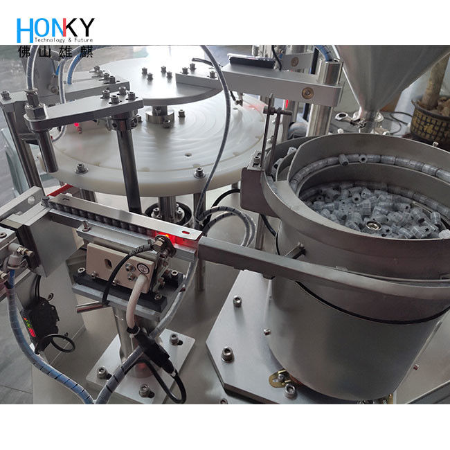 Máquina automática de llenado de frascos de 3 ml con bomba de pistón de cerámica para gel cosmético para la piel a 30 PCS por minuto