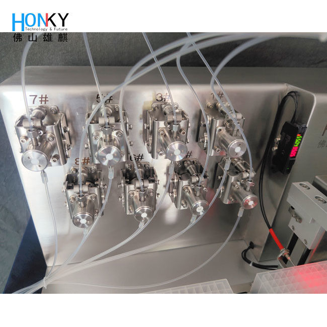 Laboratorio de escritorio que utiliza una máquina de llenado de plástico de pozo profundo de múltiples cabezas con alta precisión para el llenado de líquido de biorregente